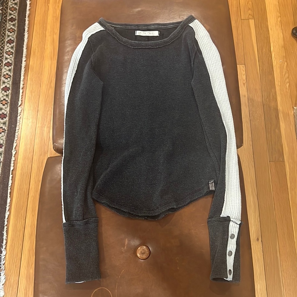 We the Free long sleeve size: small